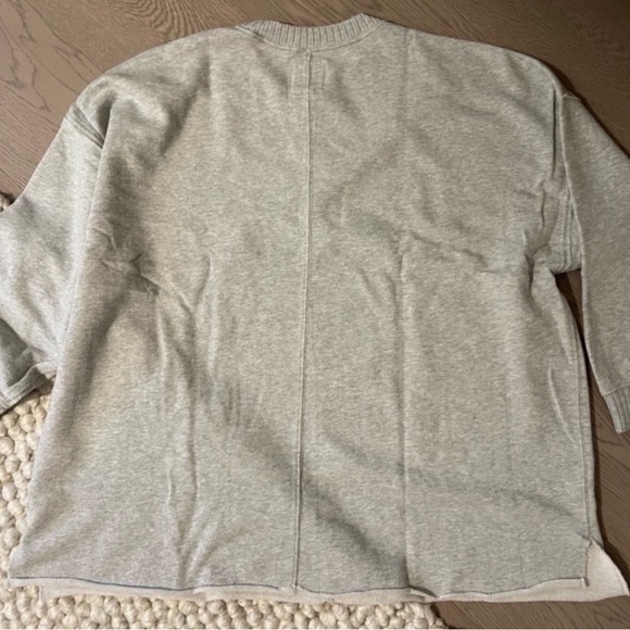 American Eagle Down-To-Earth Oversized Sweatshirt - Picture 5 of 5